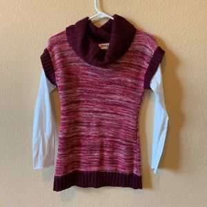 A warm sweater with full sleeves in white